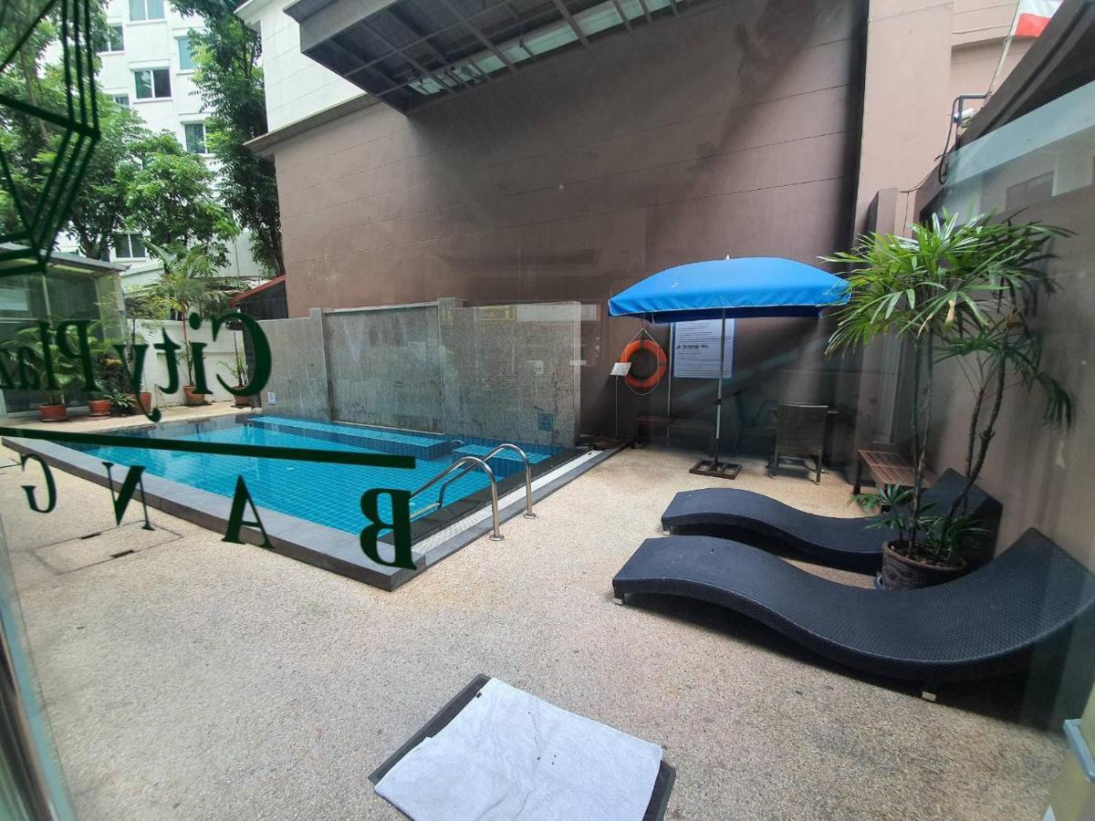 City Plaza Nana Hotel Bangkok Exterior photo
