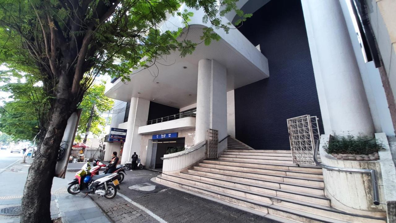 City Plaza Nana Hotel Bangkok Exterior photo