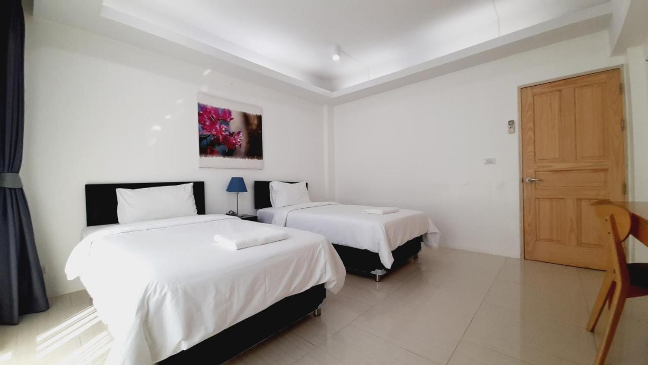 City Plaza Nana Hotel Bangkok Exterior photo